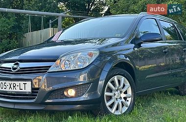 Универсал Opel Astra 2008 в Дрогобыче