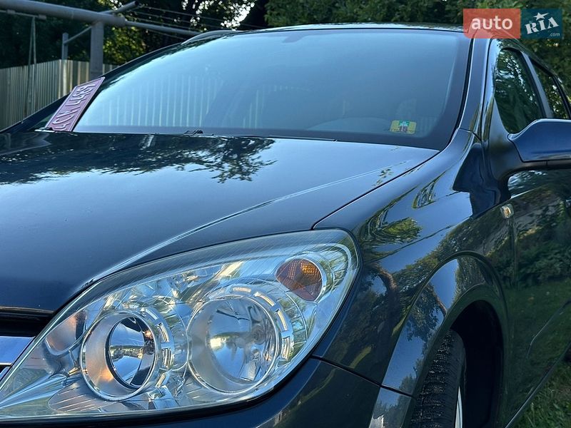 Универсал Opel Astra 2008 в Дрогобыче