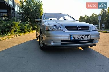 Opel Astra  2001