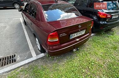 Седан Opel Astra 2006 в Киеве