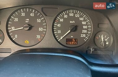 Седан Opel Astra 2006 в Киеве