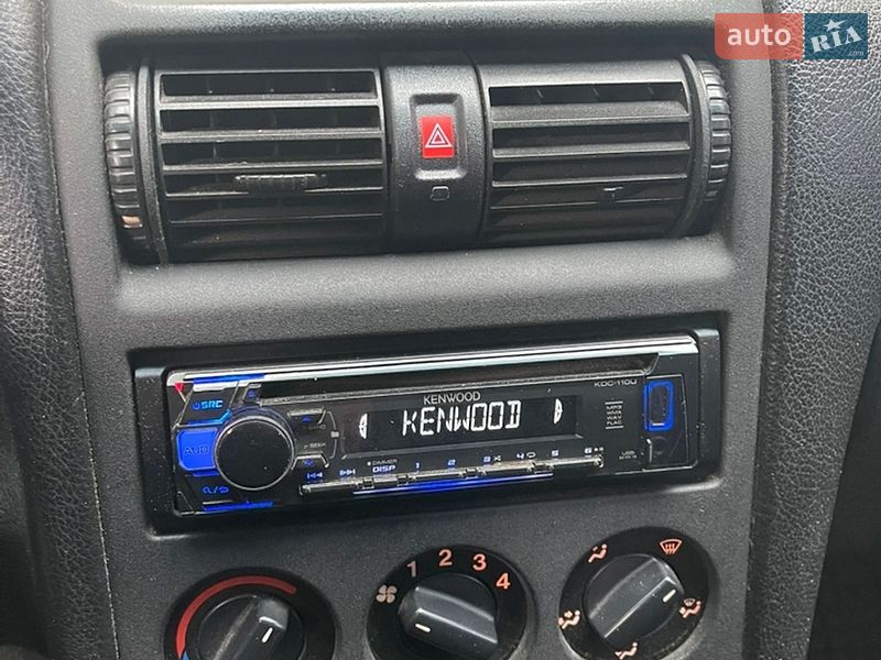 Седан Opel Astra 2006 в Киеве