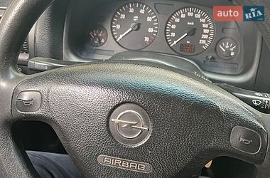 Седан Opel Astra 2006 в Киеве