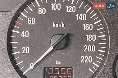 Седан Opel Astra 2006 в Киеве
