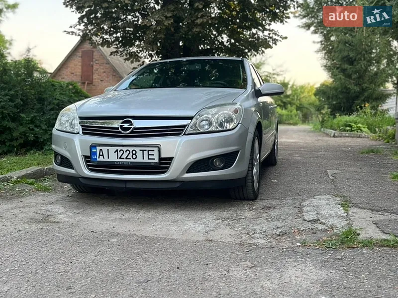 Opel Astra 2008