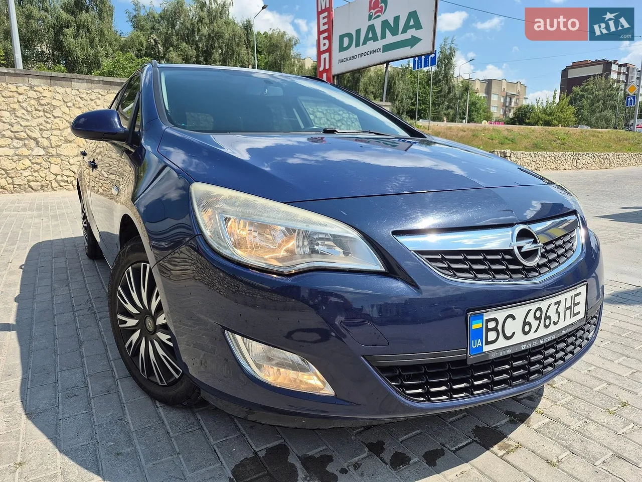 2011 Opel Astra - мініатюра 2