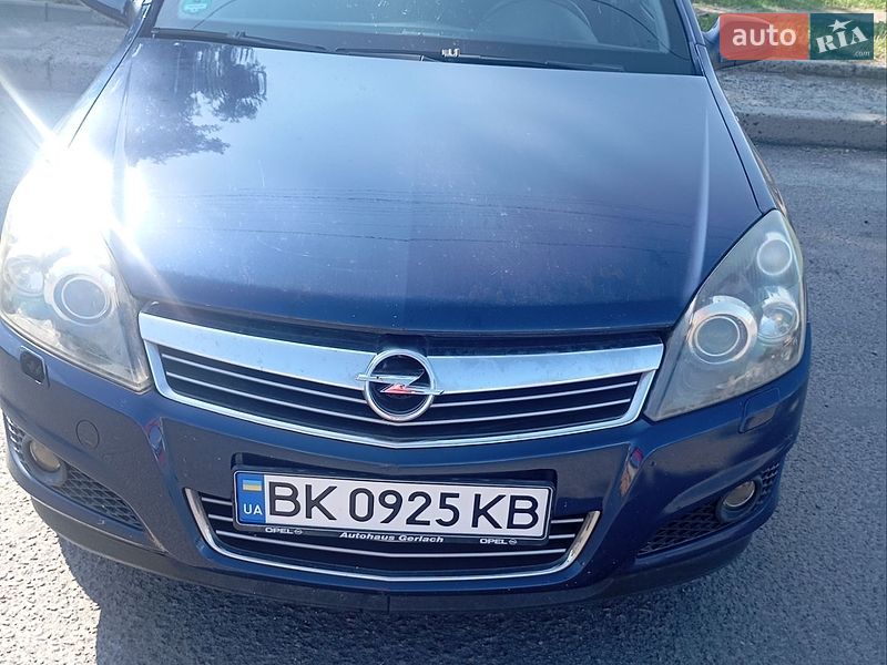 Opel Astra 2008