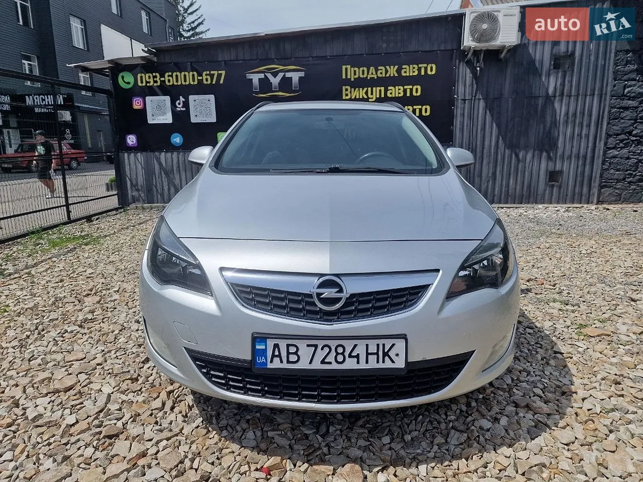 2012 Opel Astra - мініатюра 2
