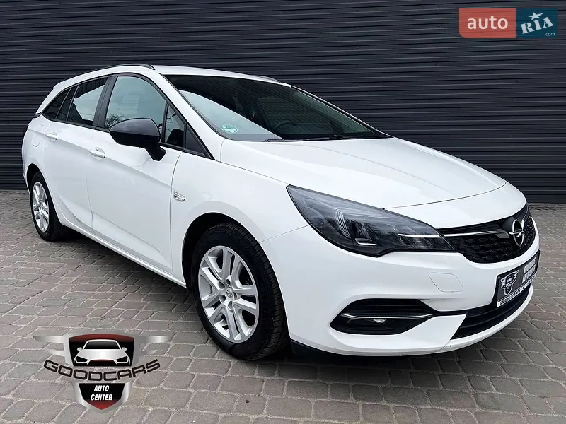 Opel Astra 2021