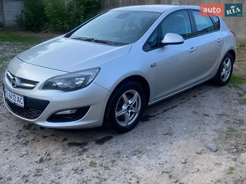 Opel Astra 2014