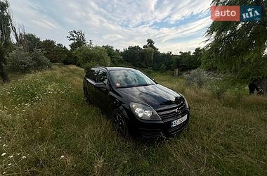 Универсал Opel Astra 2005 в Днепре