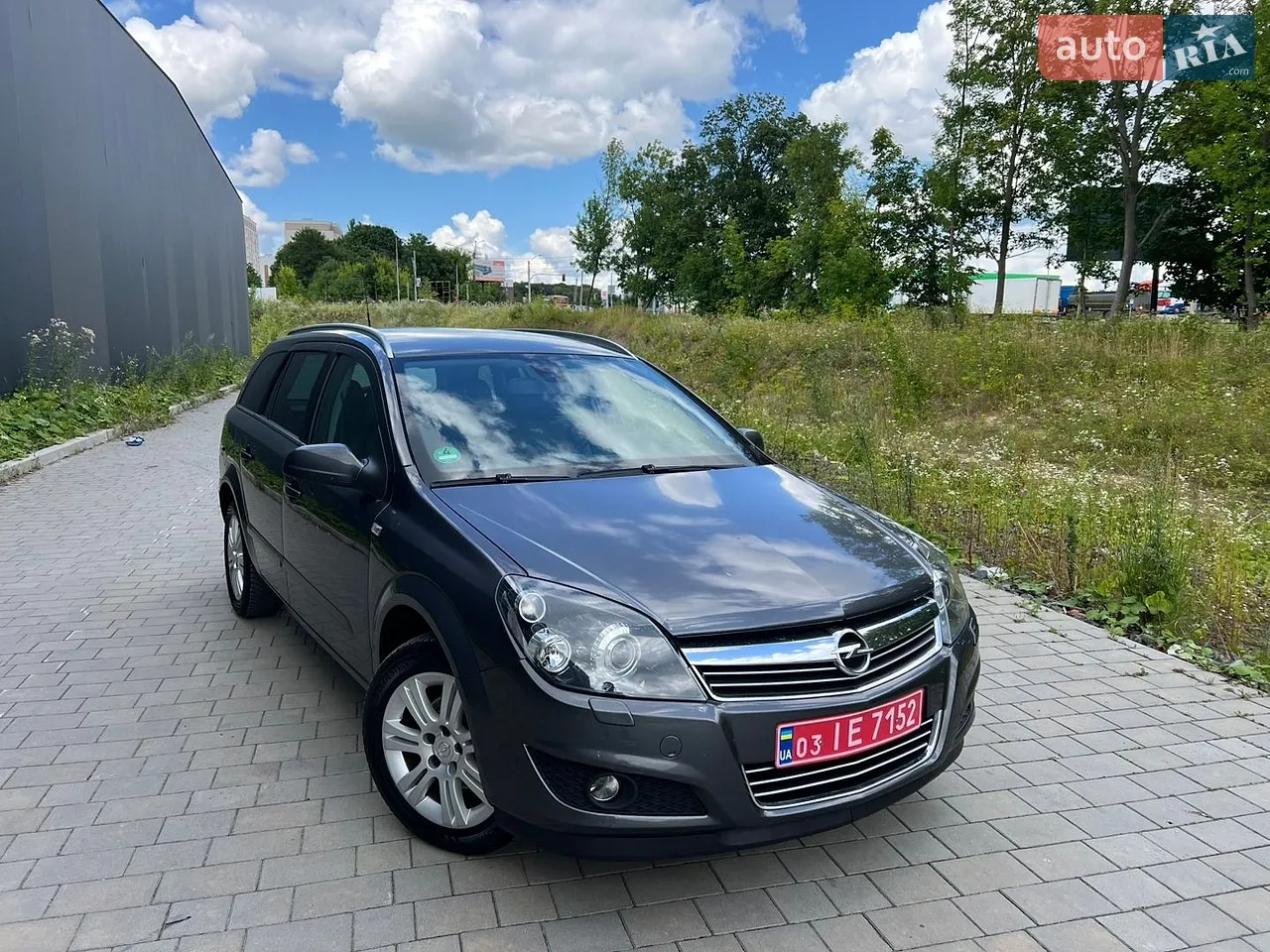 2010 Opel Astra - мініатюра 2