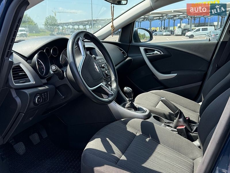 Хэтчбек Opel Astra 2009 в Львове