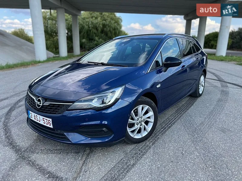 Opel Astra 2021