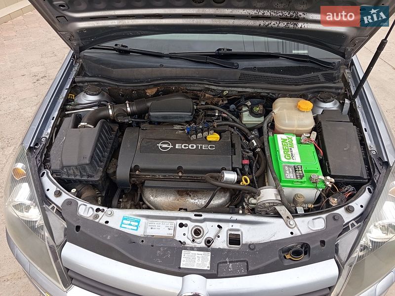 Универсал Opel Astra 2004 в Новом Буге