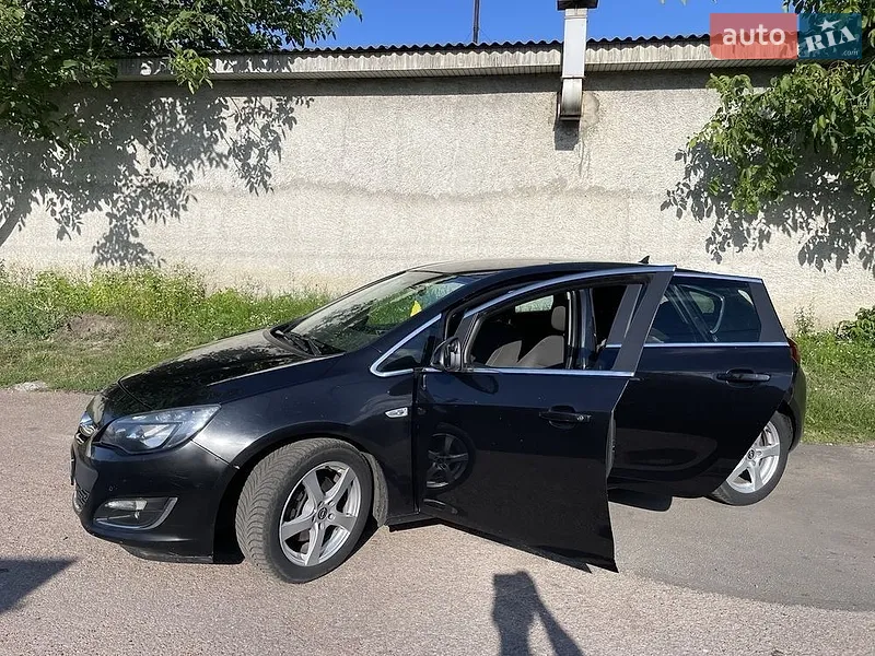Opel Astra 2013