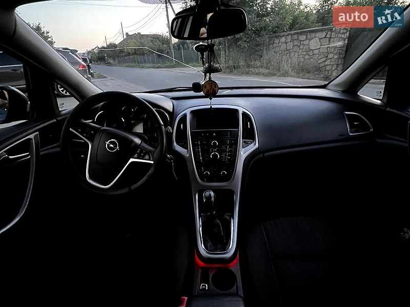 Универсал Opel Astra 2011 в Ивано-Франковске фото 8 Универсал Opel Astra 2011 в Ивано-Франковске