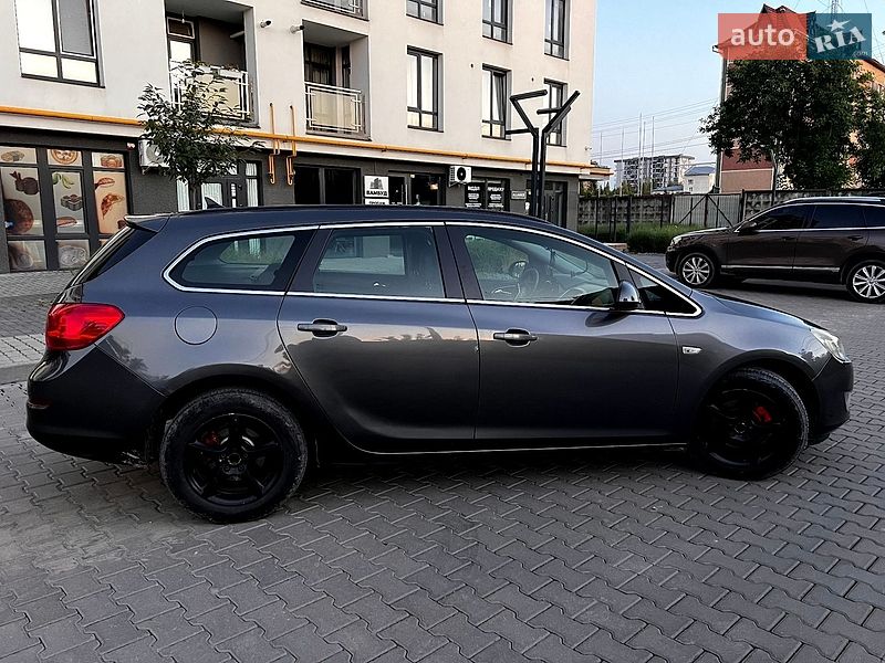 Универсал Opel Astra 2011 в Ивано-Франковске фото 4 Универсал Opel Astra 2011 в Ивано-Франковске