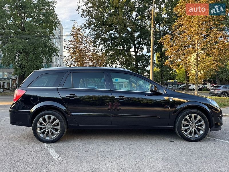 Универсал Opel Astra 2010 в Виннице фото 3 Универсал Opel Astra 2010 в Виннице
