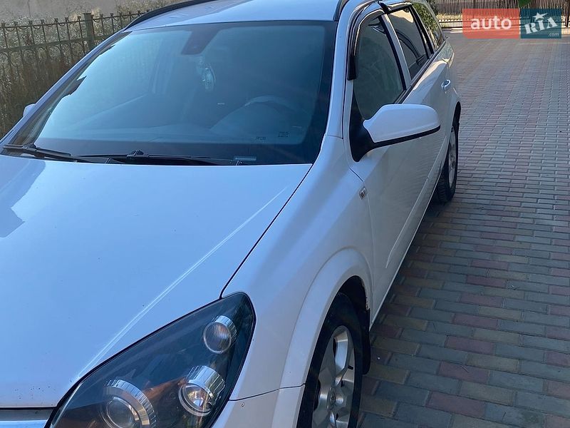 Универсал Opel Astra 2008 в Тернополе