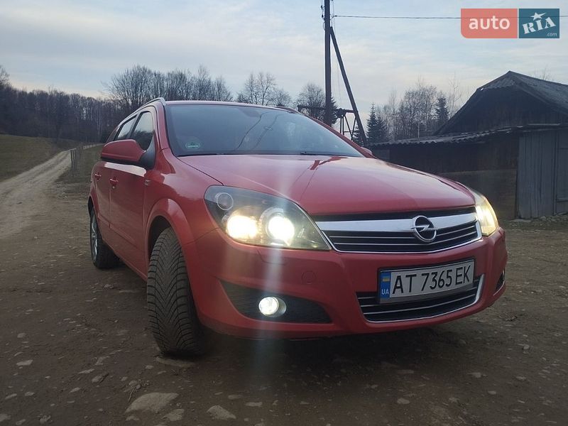 Opel Astra 2010 Opel Astra 2010