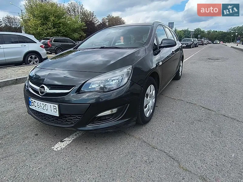 Opel Astra 2012