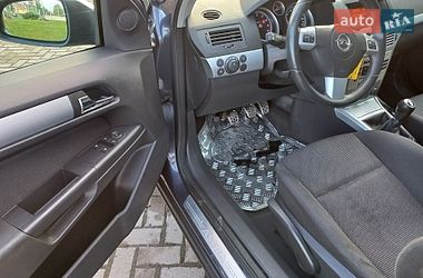 Универсал Opel Astra 2007 в Самборе