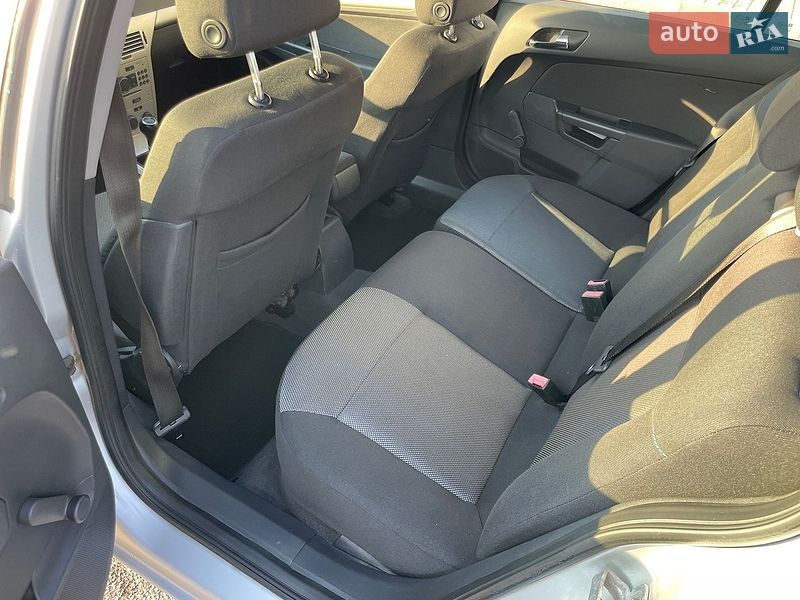 Универсал Opel Astra 2008 в Виннице