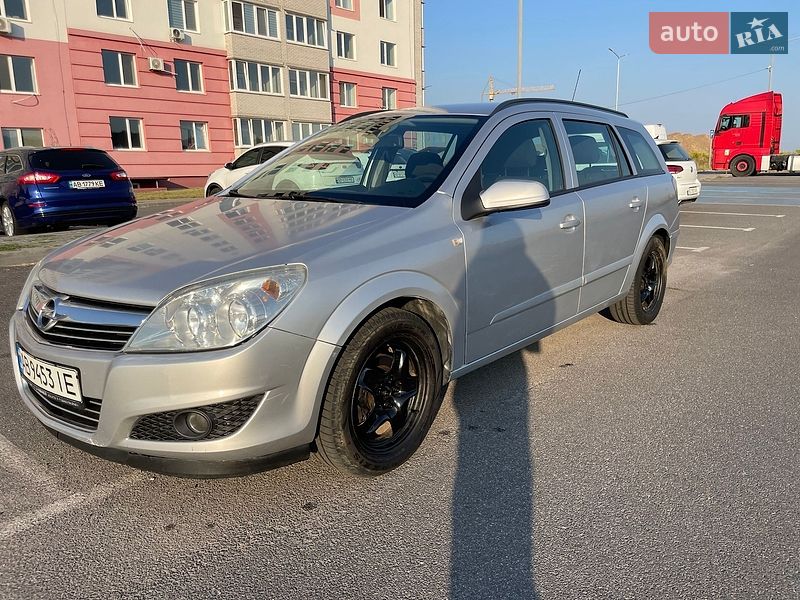 Универсал Opel Astra 2008 в Виннице
