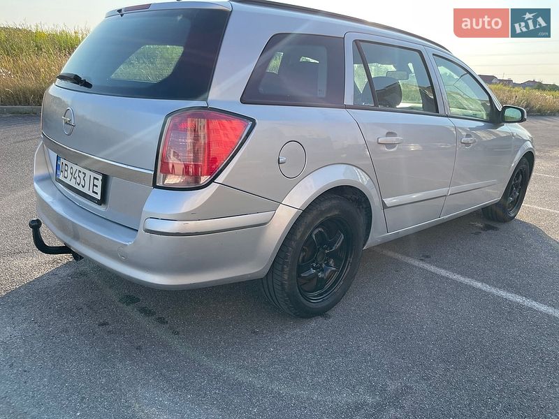 Универсал Opel Astra 2008 в Виннице
