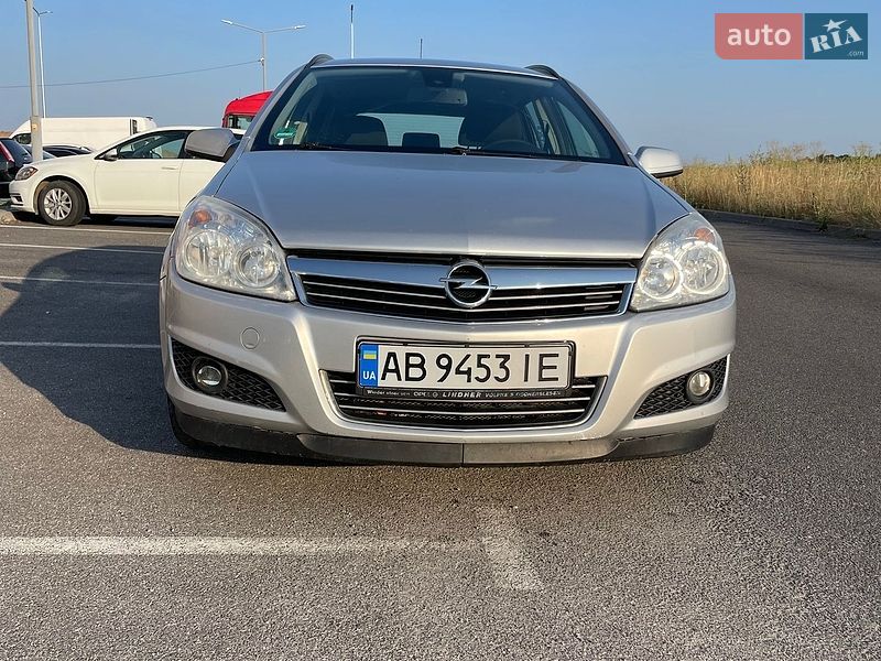 Универсал Opel Astra 2008 в Виннице