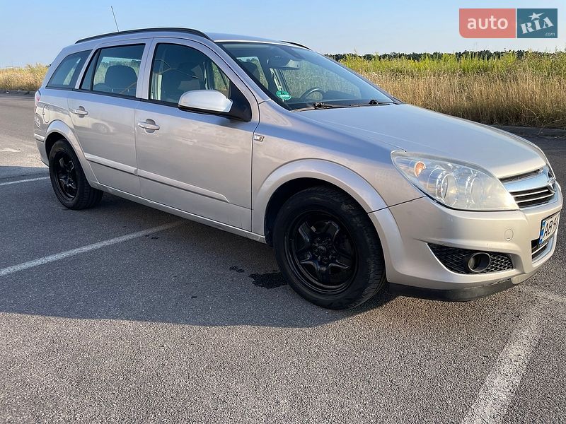 Универсал Opel Astra 2008 в Виннице