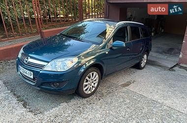 Opel Astra  2008
