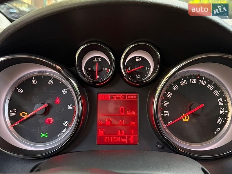 Універсал Opel Astra 2015 в Одесі