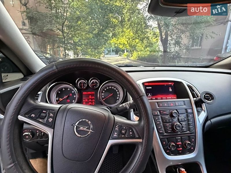 Універсал Opel Astra 2015 в Одесі