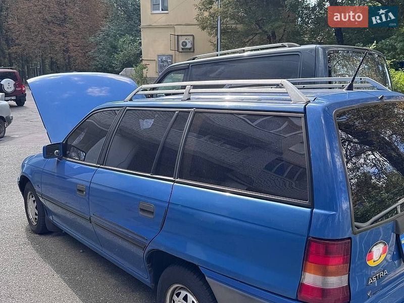Універсал Opel Astra 1992 в Києві