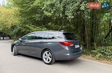 Универсал Opel Astra 2016 в Хмельницком