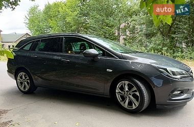 Универсал Opel Astra 2016 в Хмельницком