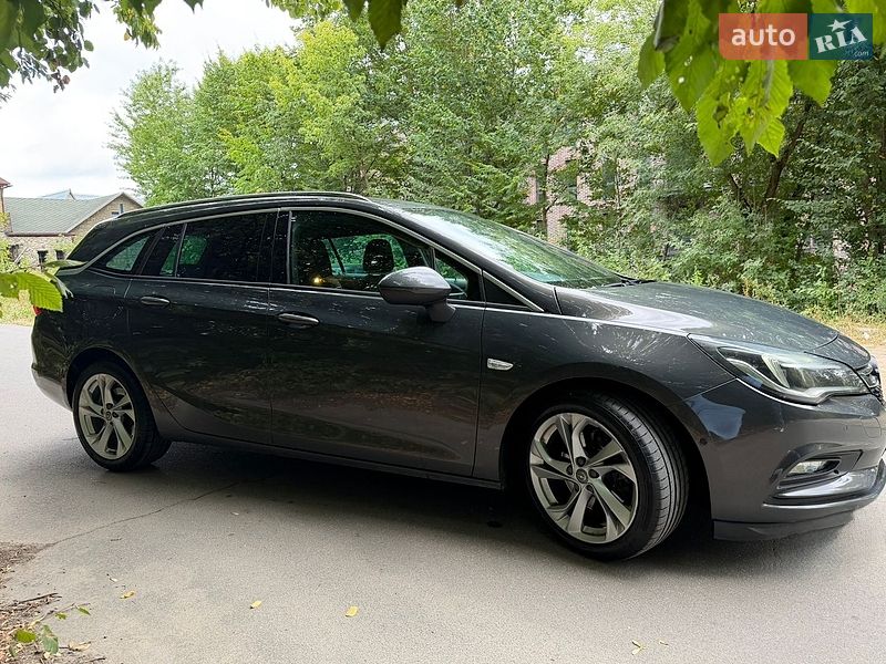 Универсал Opel Astra 2016 в Хмельницком