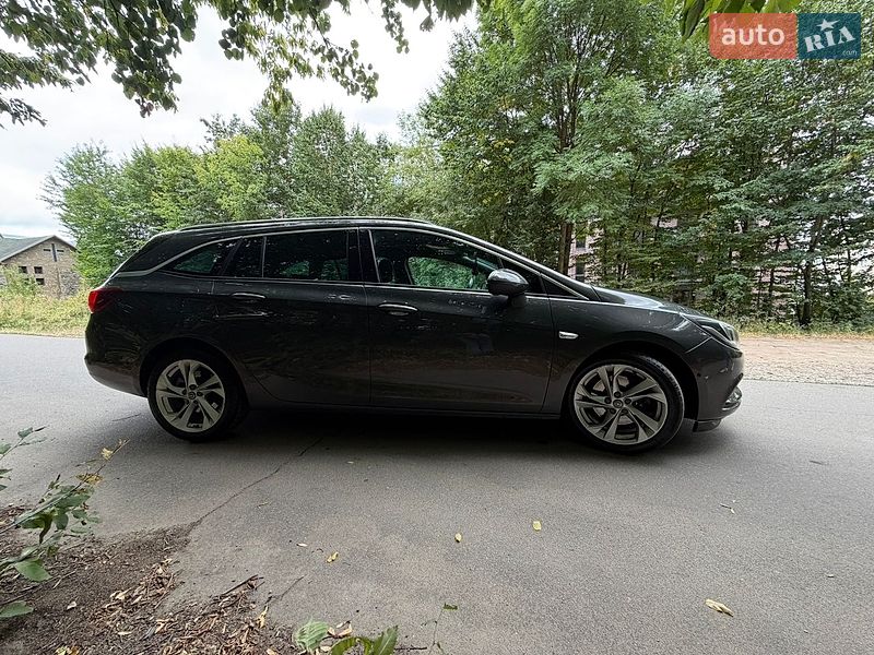 Универсал Opel Astra 2016 в Хмельницком