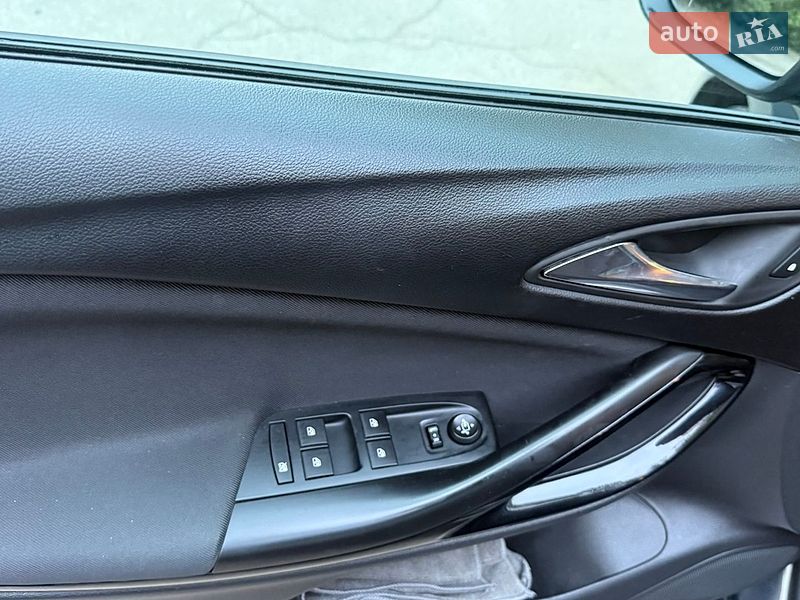 Универсал Opel Astra 2016 в Хмельницком