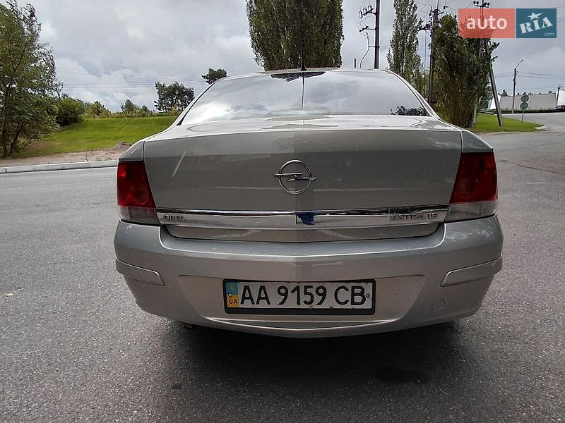 Седан Opel Astra 2008 в Киеве