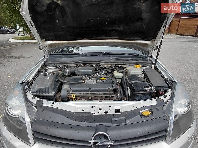 Седан Opel Astra 2008 в Киеве