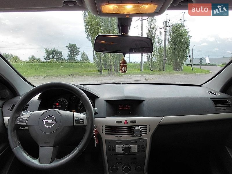 Седан Opel Astra 2008 в Киеве