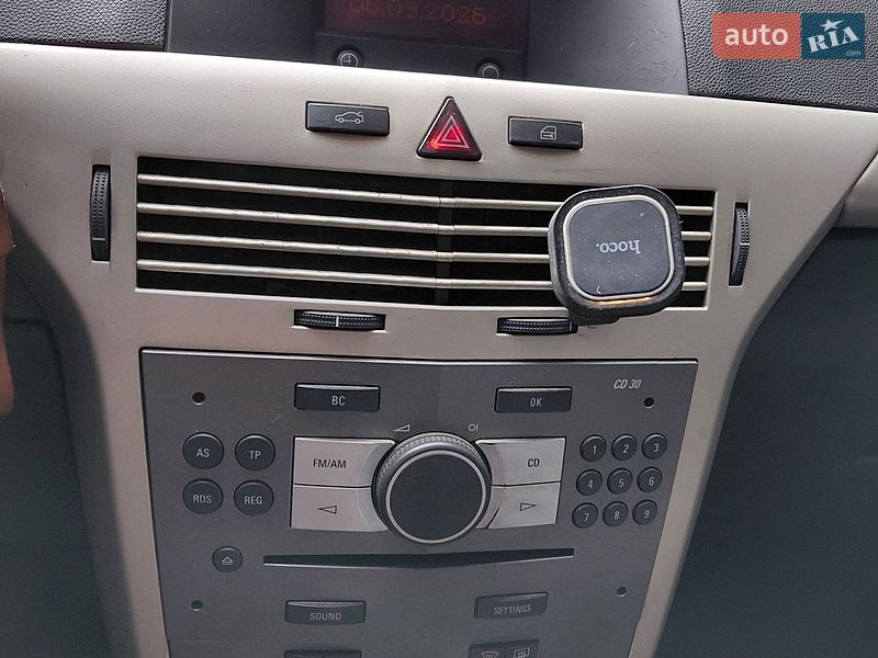 Седан Opel Astra 2008 в Киеве