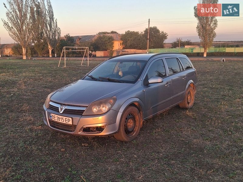 Універсал Opel Astra 2004 в Новому Бузі фото Універсал Opel Astra 2004 в Новому Бузі