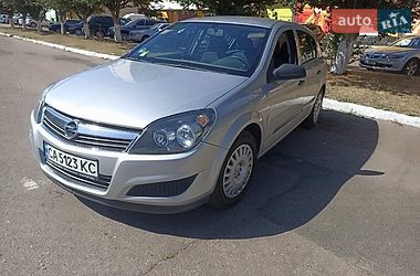 Opel Astra  2009
