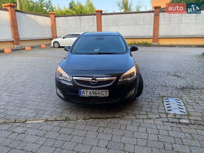 Opel Astra 2012 Opel Astra 2012