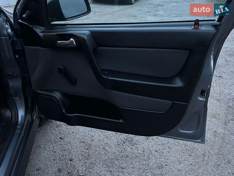 Седан Opel Astra 2008 в Бердичеве