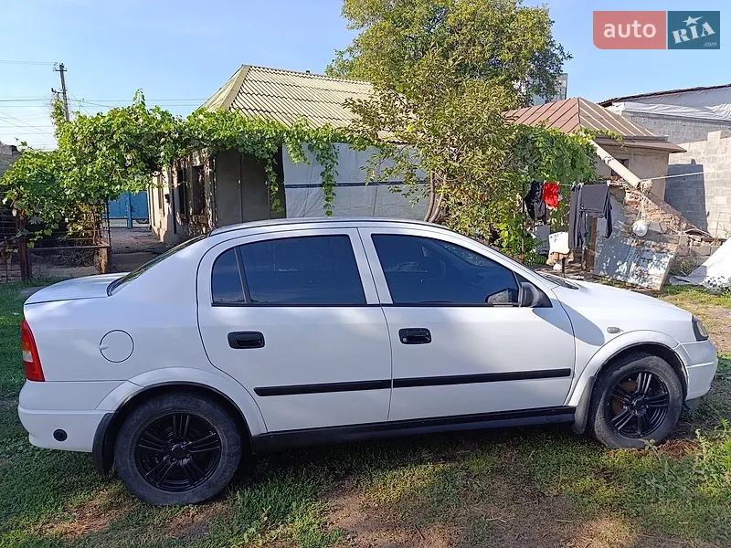 Opel Astra
